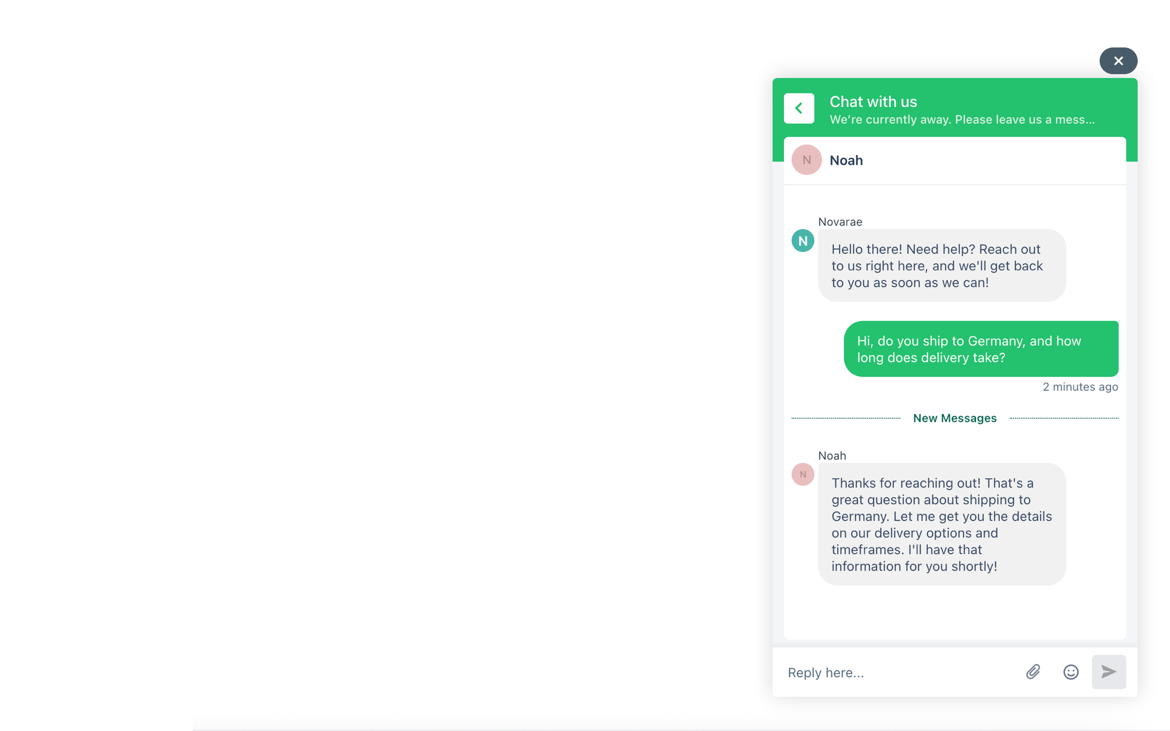 A live chat widget on a website where a customer asks a shipping question and a reply arrives under the name of a Freshchat agent